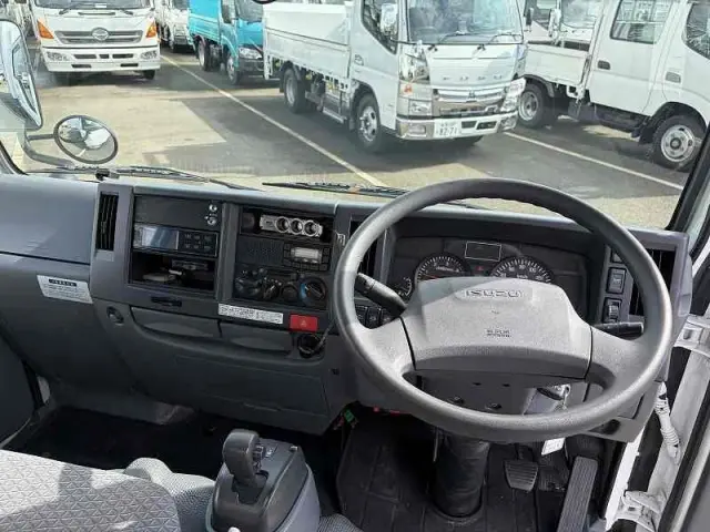 いすゞ エルフ TKG-NKS85AN(4WD)の写真46