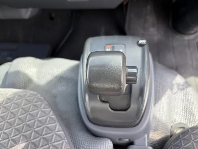 いすゞ エルフ TKG-NKS85AN(4WD)の写真47