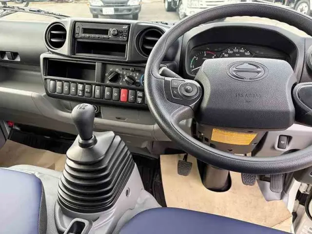 日野 デュトロ 2WG-XZU676P(4WD)の写真37