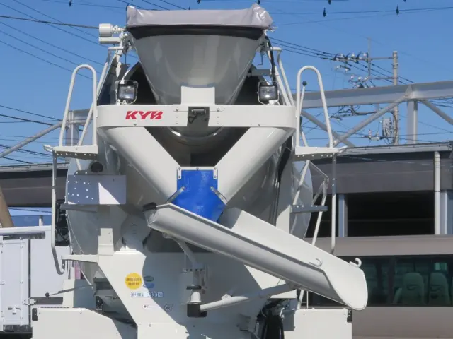 三菱 スーパーグレート 2KG-FV80GXの写真11