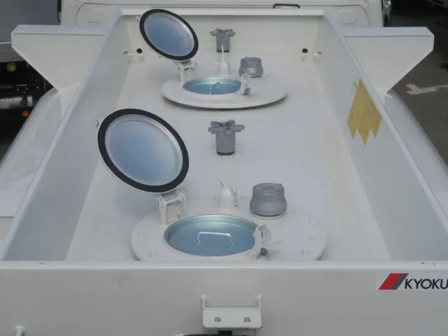 三菱 キャンター 2PG-FEB90の写真18