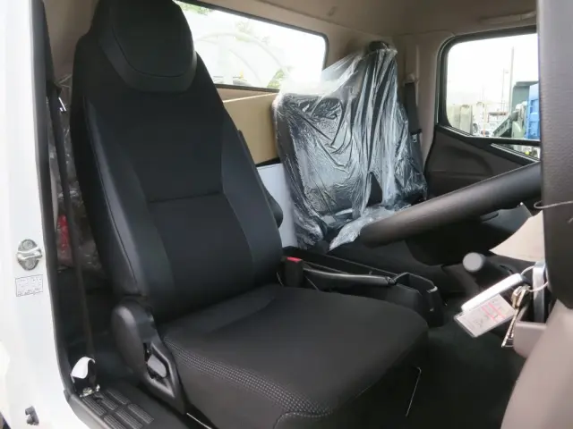 三菱 キャンター 2PG-FEB90の写真26