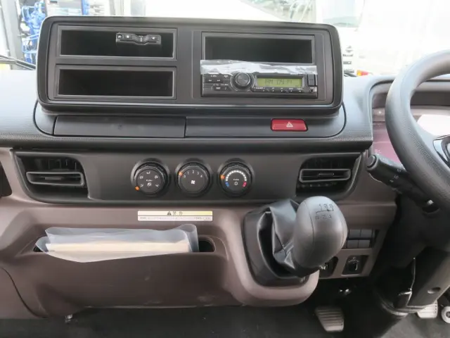 三菱 キャンター 2PG-FEB90の写真29