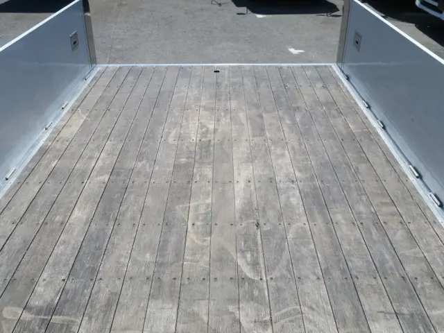 いすゞ フォワード 2RG-FRR90T2の写真10