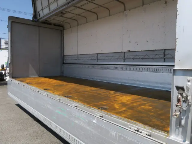 三菱 ファイター 2KG-FK61Fの写真5