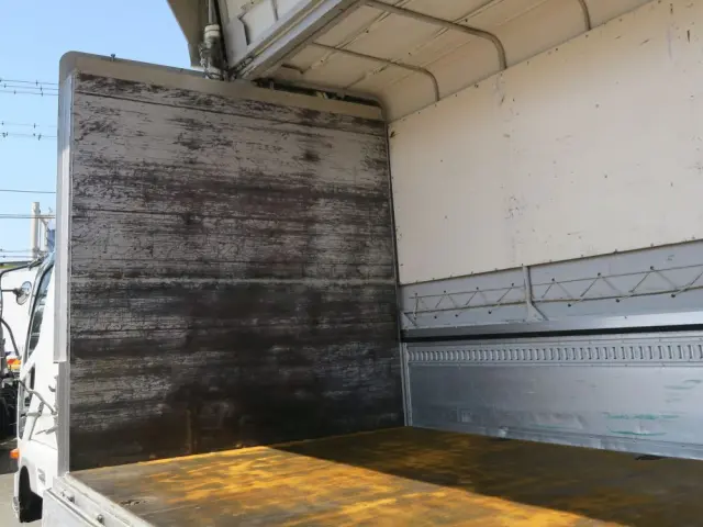 三菱 ファイター 2KG-FK61Fの写真6