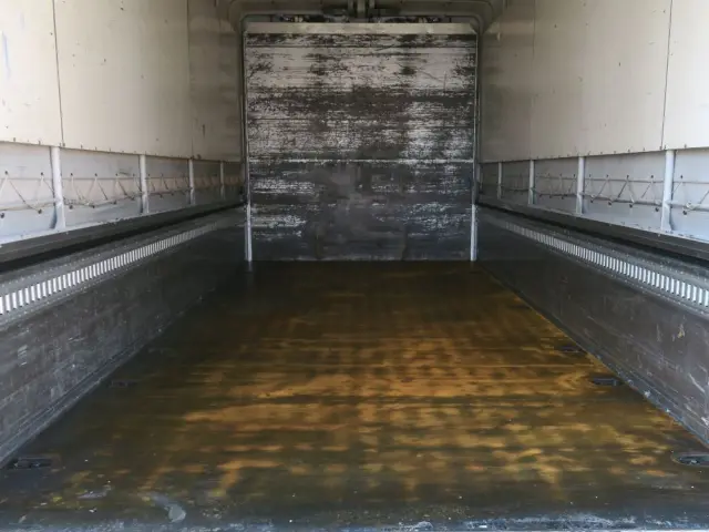 三菱 ファイター 2KG-FK61Fの写真10