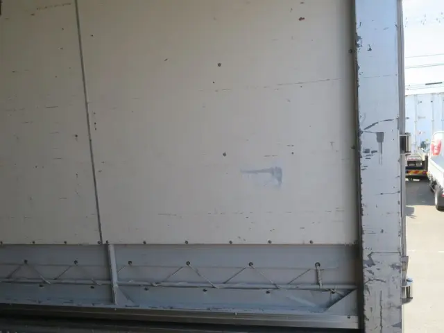 三菱 ファイター 2KG-FK61Fの写真15