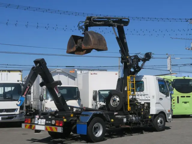 三菱 ファイター PDG-FK71Rの写真2