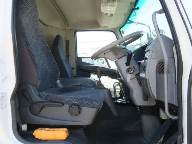 三菱 ファイター PDG-FK71Rの写真38