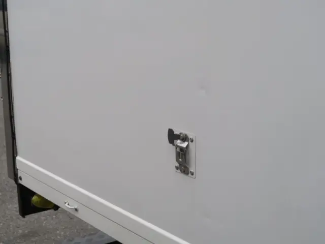 いすゞ エルフ TPG-NJS85AN(4WD)の写真14