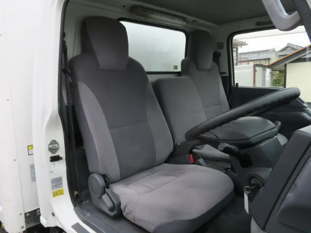 いすゞ エルフ TPG-NJS85AN(4WD)の写真24