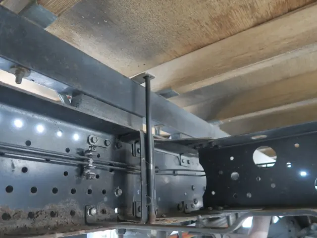 いすゞ エルフ TKG-NPR85ARの写真44