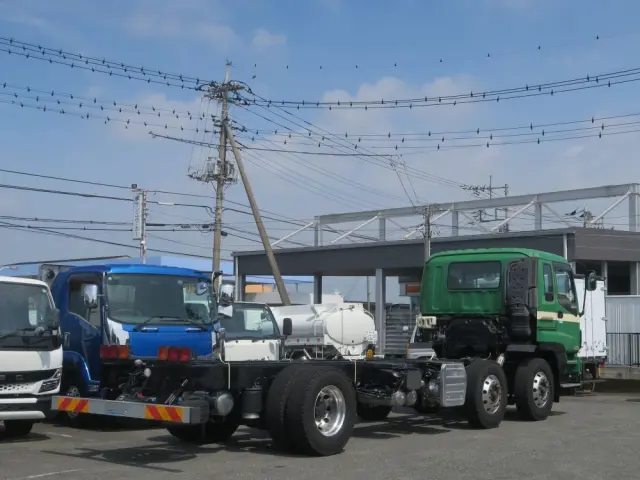 いすゞ ギガ QKG-CYE77AMの写真2