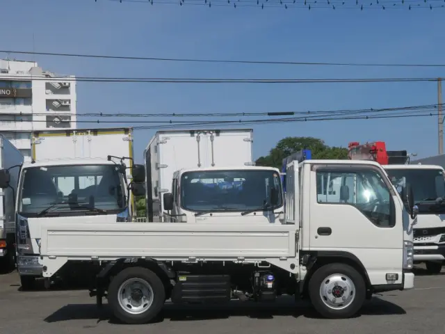 いすゞ エルフ 2RG-NJS88A(4WD)の写真3