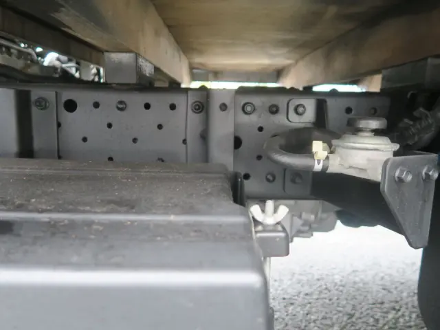いすゞ エルフ 2RG-NJS88A(4WD)の写真36