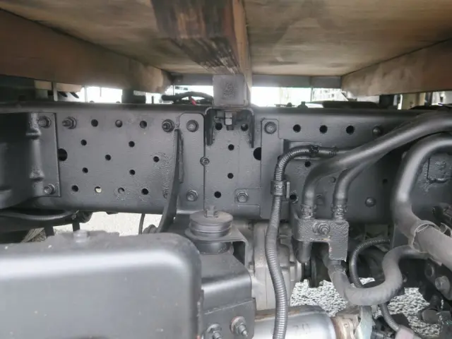 いすゞ エルフ 2RG-NJS88A(4WD)の写真38