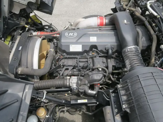 UD クオン QPG-CD5ZLの写真32