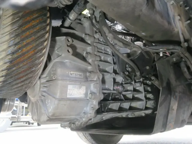 UD クオン QPG-CD5ZLの写真38