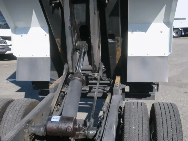 三菱 キャンター TPG-FDA60(4WD)の写真14