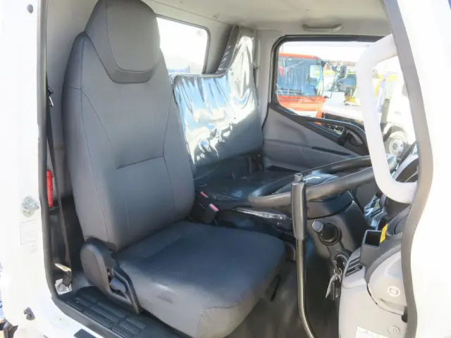 三菱 キャンター TPG-FDA60(4WD)の写真35