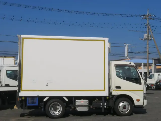日野 デュトロ 2KG-XZU675M(4WD)の写真4