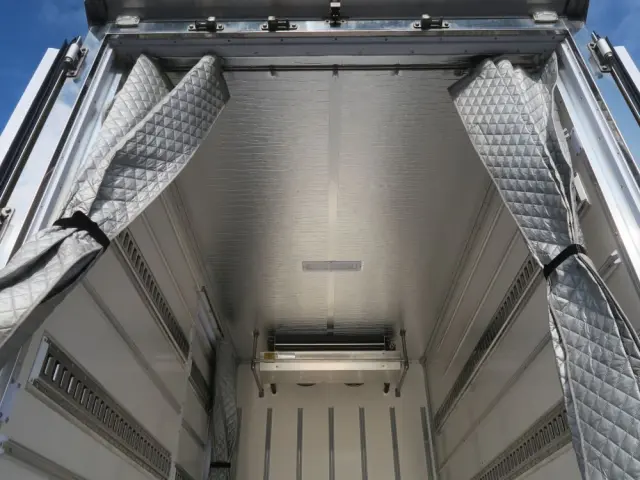 日野 デュトロ 2KG-XZU675M(4WD)の写真10
