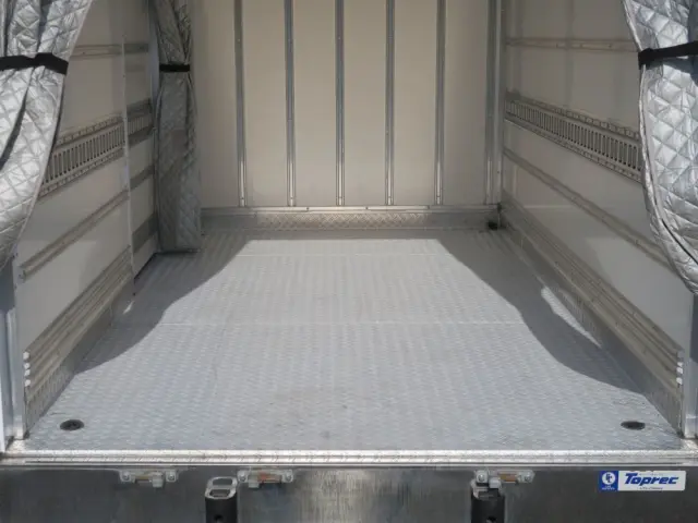 日野 デュトロ 2KG-XZU675M(4WD)の写真11