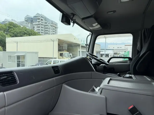 ＵＤ クオン QPG-CD5ZA(6x4)の写真12