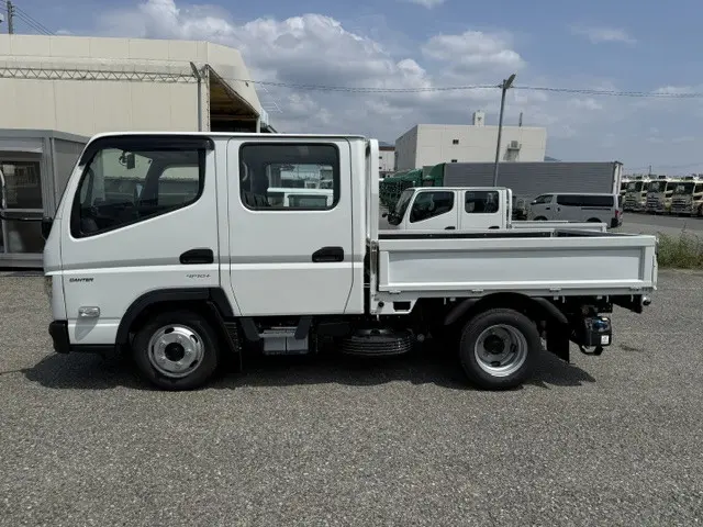 三菱 キャンター 2RG-FBA20(2WD)の写真5