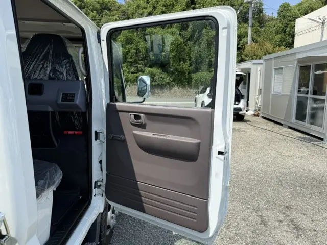 三菱 キャンター 2RG-FBA20(2WD)の写真49