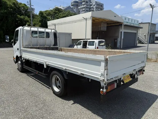 トヨタ ダイナ TPG-XZU710(2WD)の写真4