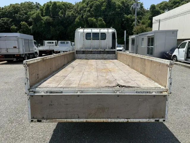 トヨタ ダイナ TPG-XZU710(2WD)の写真9