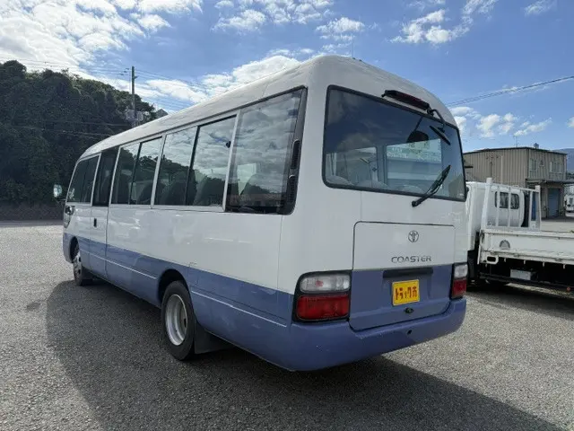 トヨタ コースター PB-XZB50(2WD)の写真2