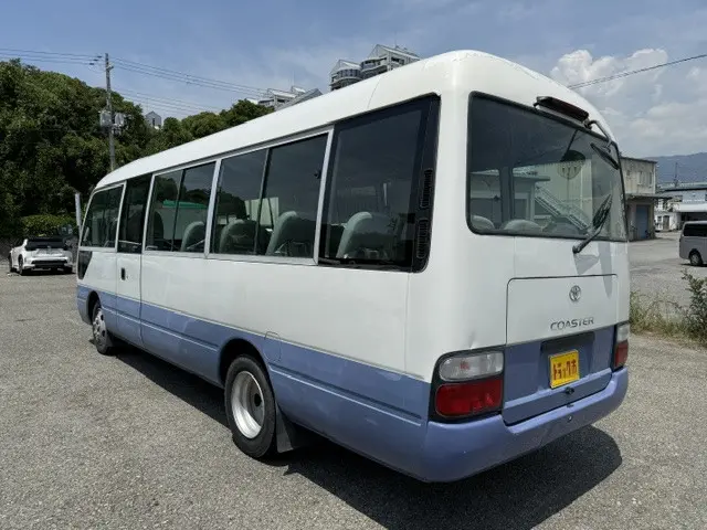 トヨタ コースター PB-XZB50(2WD)の写真4