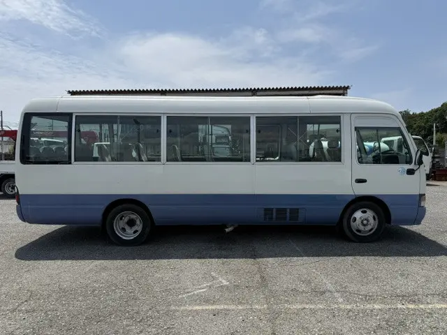 トヨタ コースター PB-XZB50(2WD)の写真6
