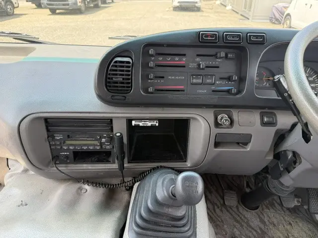 トヨタ コースター PB-XZB50(2WD)の写真10