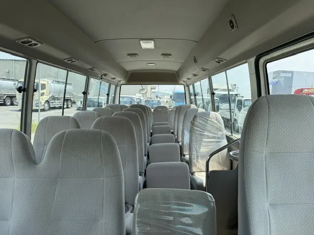 トヨタ コースター PB-XZB50(2WD)の写真18