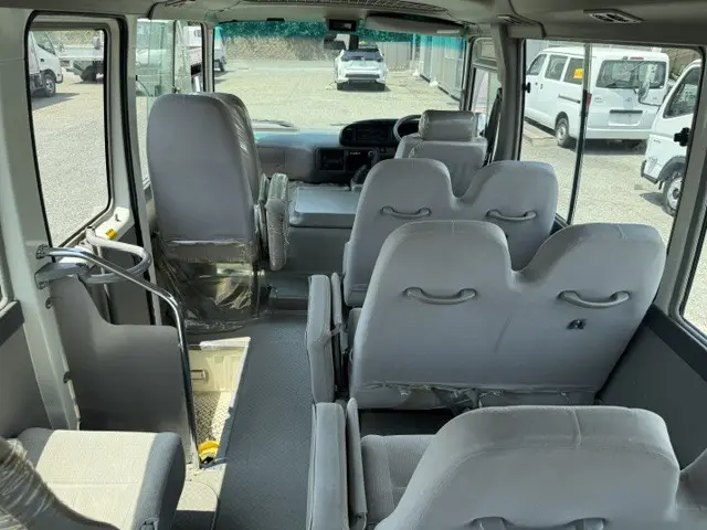 トヨタ コースター PB-XZB50(2WD)の写真21