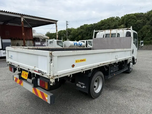 いすゞ エルフ TPG-NPR85N(2WD)の写真9