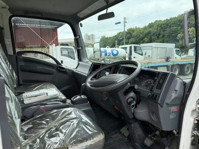 いすゞ エルフ TPG-NPR85N(2WD)の写真12