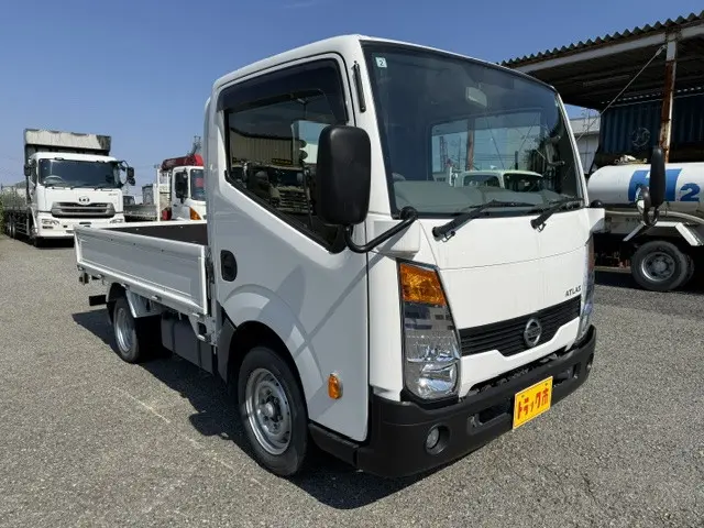 日産 アトラス TKG-SZ1F24(2WD)の写真2