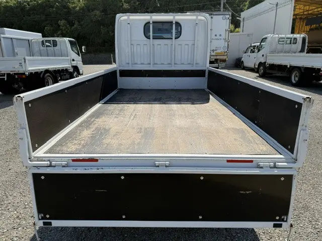 日産 アトラス TKG-SZ1F24(2WD)の写真9