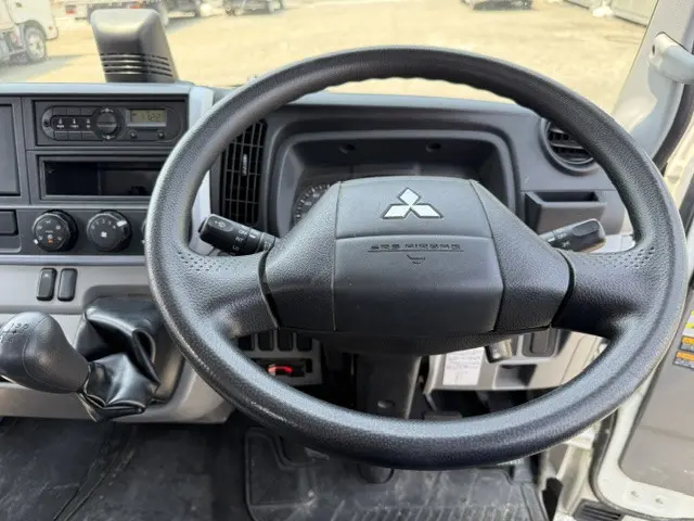 三菱 キャンター TPG-FEA50(2WD)の写真31