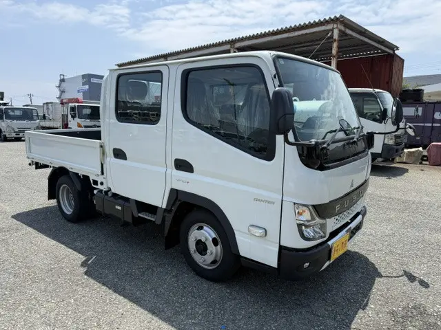 三菱 キャンター 2RG-FBA20(2WD)の写真2
