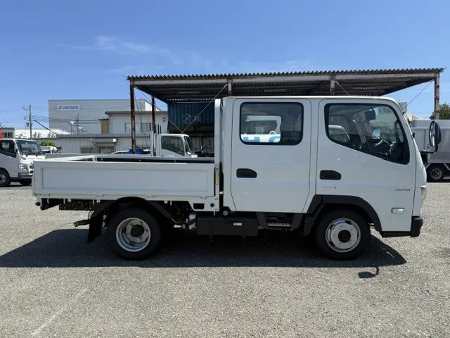三菱 キャンター 2RG-FBA20(2WD)の写真4