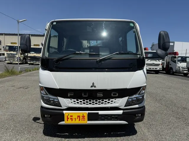 三菱 キャンター 2RG-FBA20(2WD)の写真5