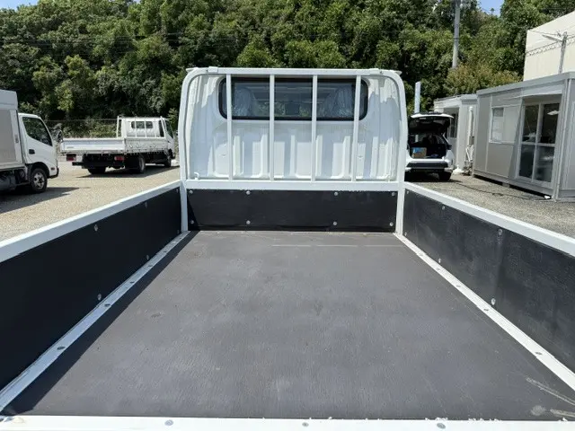 三菱 キャンター 2RG-FBA20(2WD)の写真10