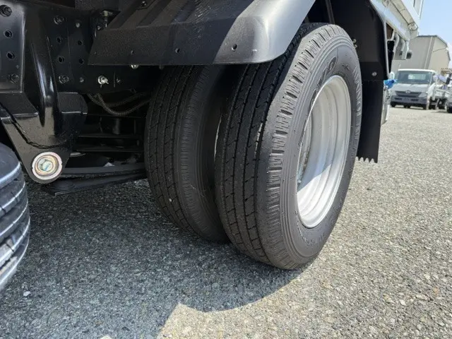 三菱 キャンター 2RG-FBA20(2WD)の写真21