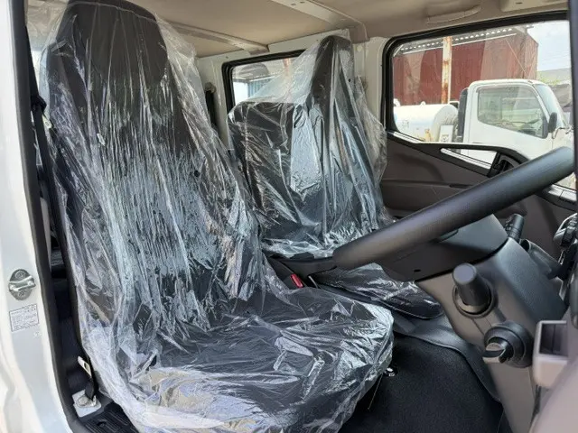 三菱 キャンター 2RG-FBA20(2WD)の写真39